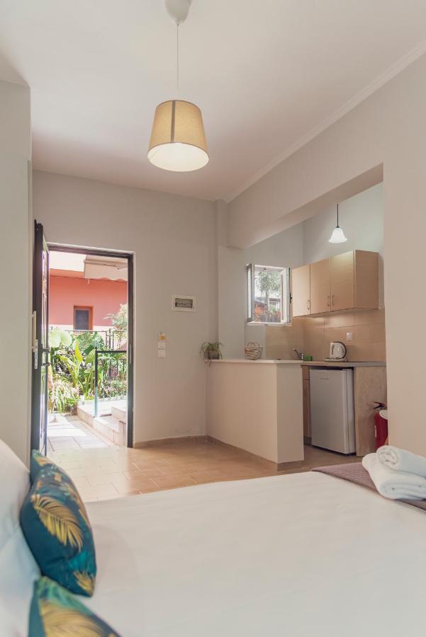 Maria Olga Apartments Benitses  Bagian luar foto