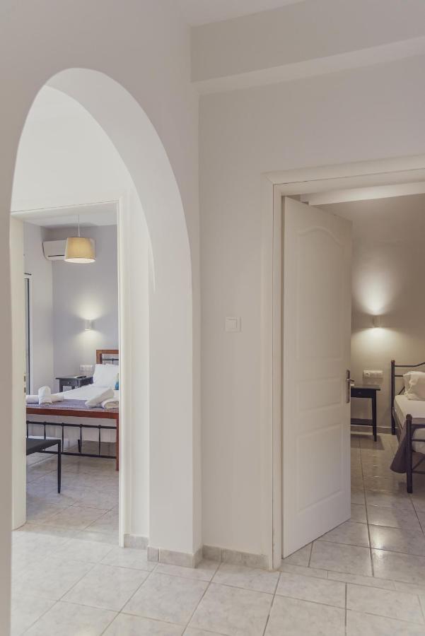 Maria Olga Apartments Benitses  Bagian luar foto