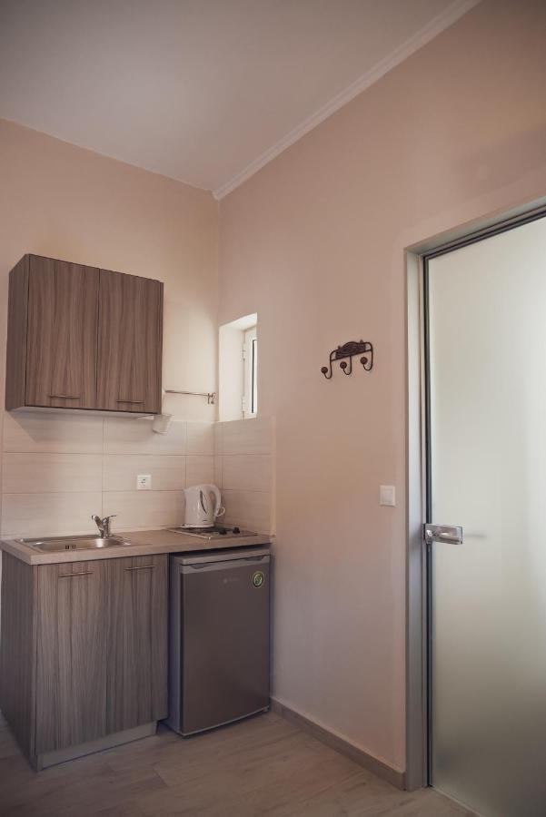Maria Olga Apartments Benitses  Bagian luar foto