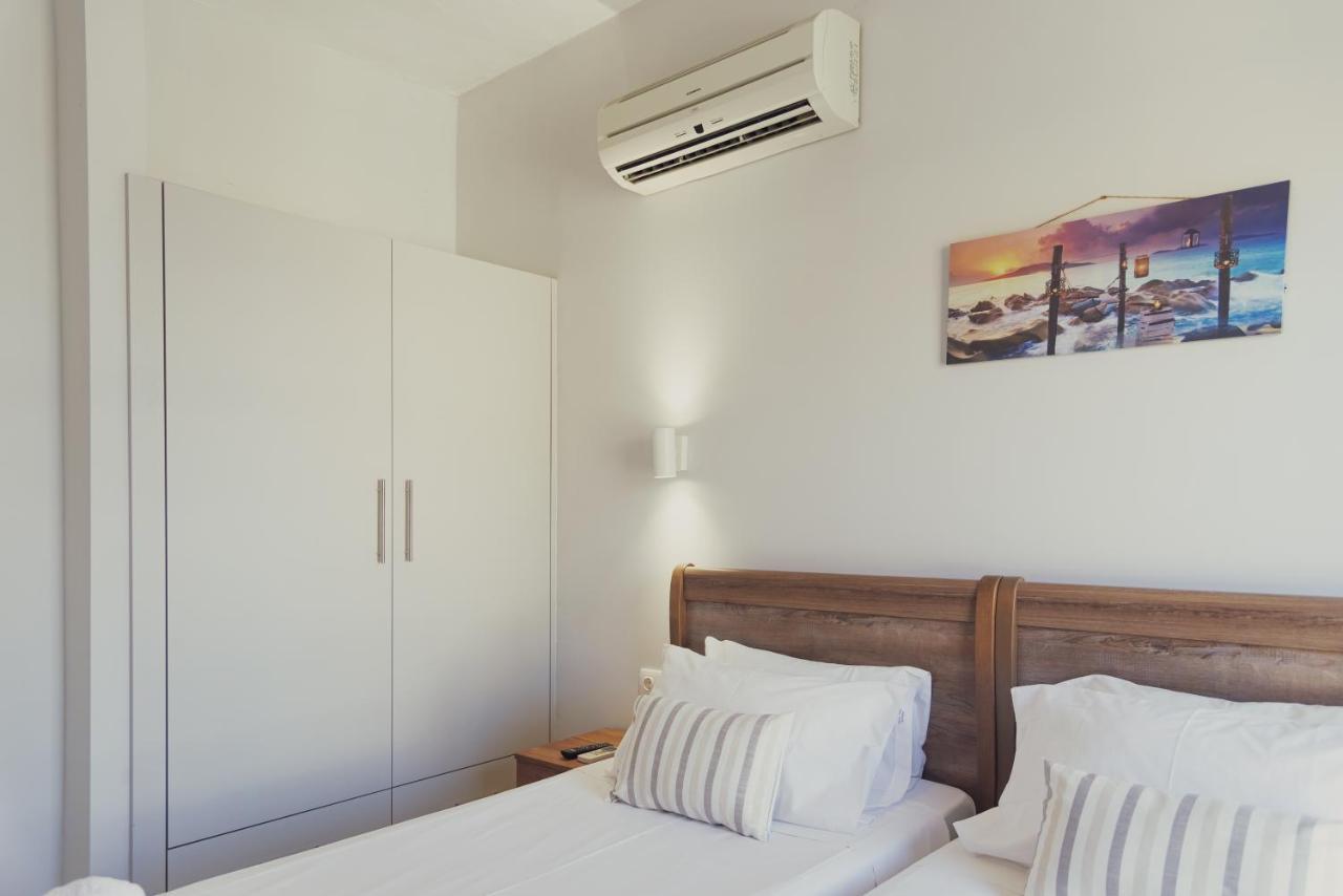Maria Olga Apartments Benitses  Bagian luar foto