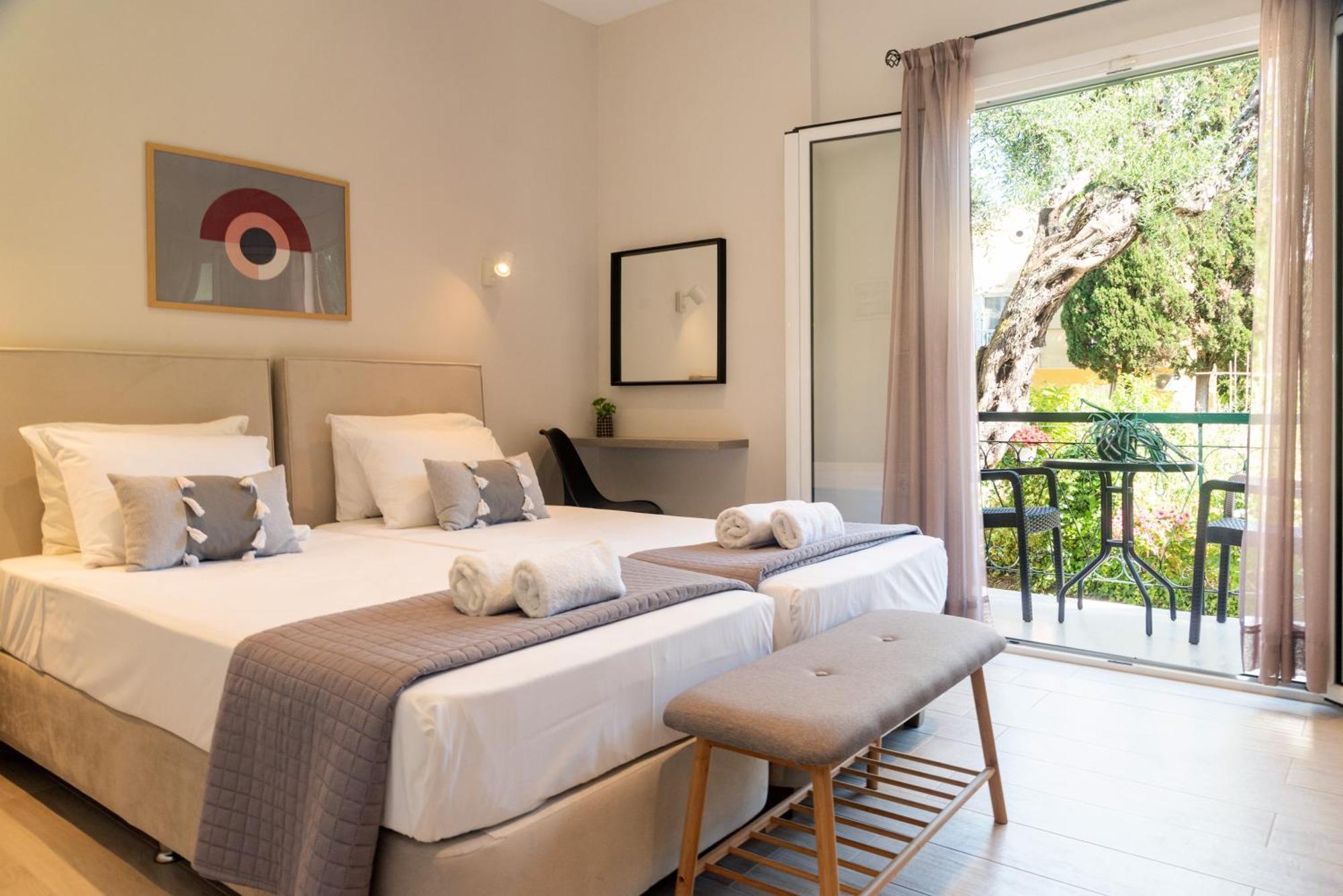 Maria Olga Apartments Benitses  Bagian luar foto